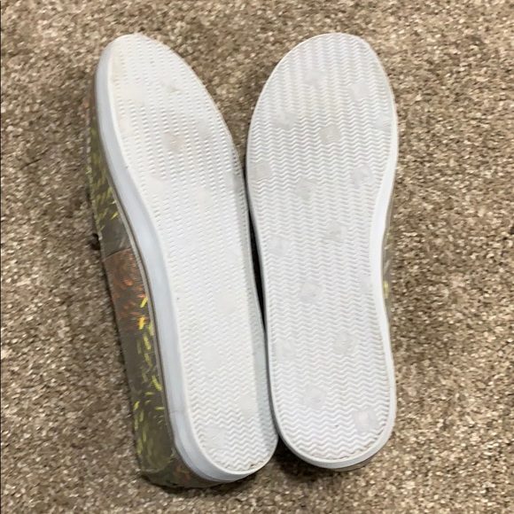 new sperry slip ons - Picture 3 of 4